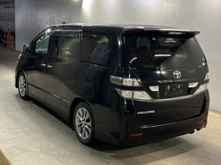 TOYOTA VELLFIRE 2011
