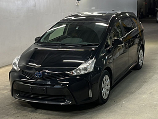 TOYOTA PRIUS ALPHA 2020