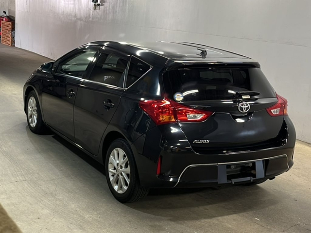 TOYOTA AURIS 2014