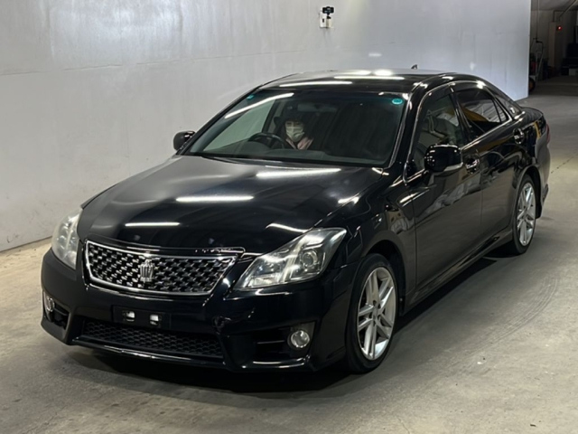 TOYOTA CROWN 2010