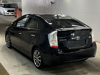 TOYOTA PRIUS 2010
