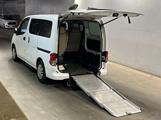 NISSAN NV200 2012