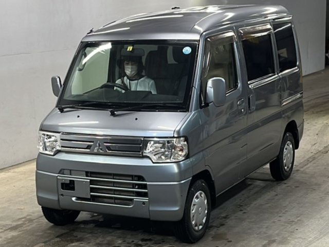 MITSUBISHI MINICAB VAN 2012