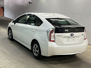 TOYOTA PRIUS 2013