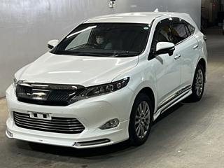 TOYOTA HARRIER 2017