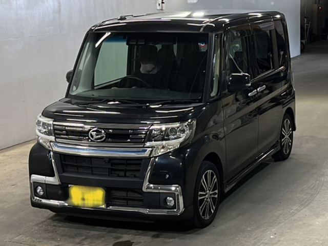 DAIHATSU TANTO 2018