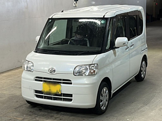 DAIHATSU TANTO 2011