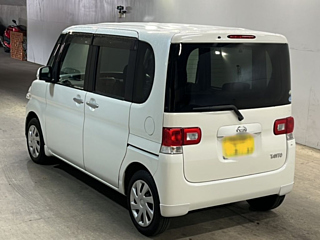 DAIHATSU TANTO 2011