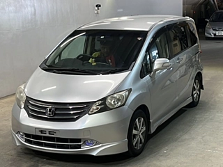 HONDA FREED 2010