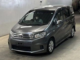 HONDA FREED 2011
