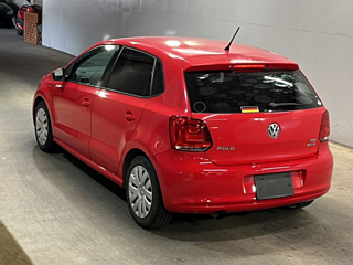 VOLKSWAGEN POLO 2014