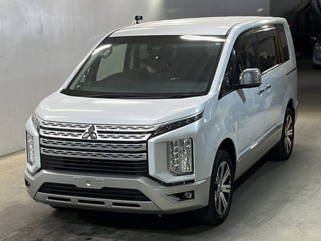 MITSUBISHI DELICA D5 2022