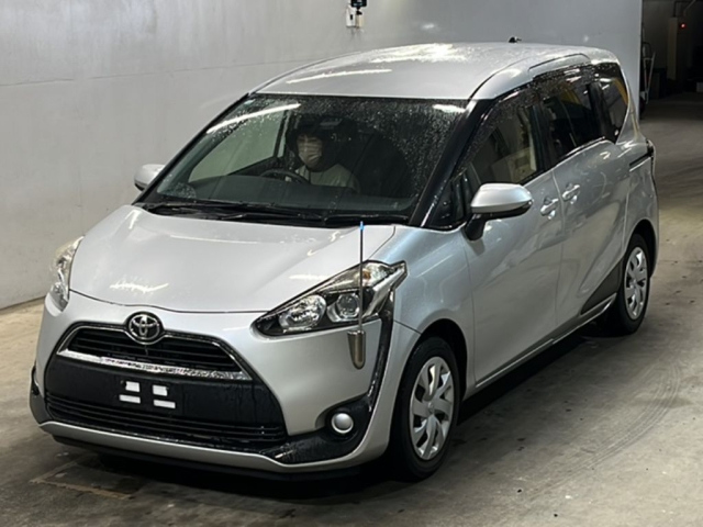 TOYOTA SIENTA 2016