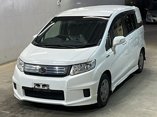 HONDA FREED 2013