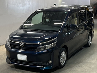 TOYOTA VOXY 2014