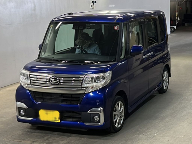 DAIHATSU TANTO 2018