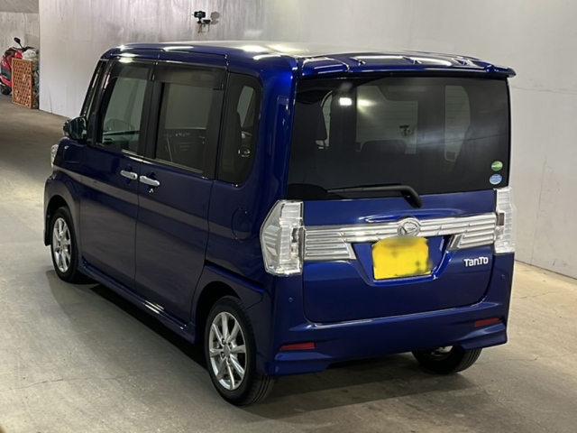 DAIHATSU TANTO 2018