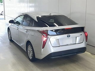 TOYOTA PRIUS 2016