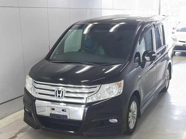 HONDA STEP WAGON 2011