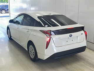 TOYOTA PRIUS 2018