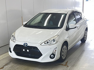TOYOTA AQUA 2015