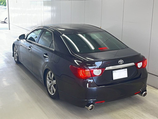 TOYOTA MARK X 2010
