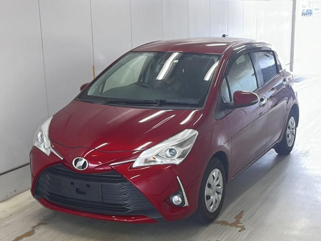 TOYOTA VITZ 2020
