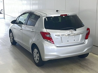 TOYOTA VITZ 2016
