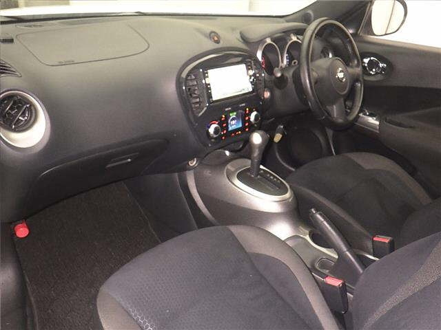 NISSAN JUKE 2012