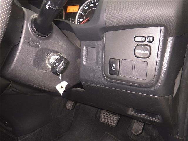 TOYOTA WISH 2012