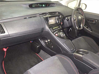 TOYOTA PRIUS 2015