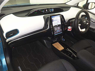 TOYOTA PRIUS PHV 2017