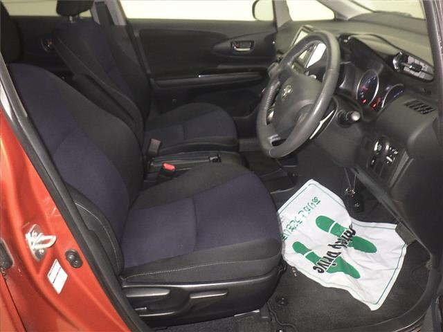 TOYOTA WISH 2013
