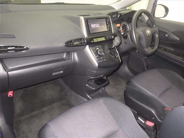TOYOTA WISH 2014