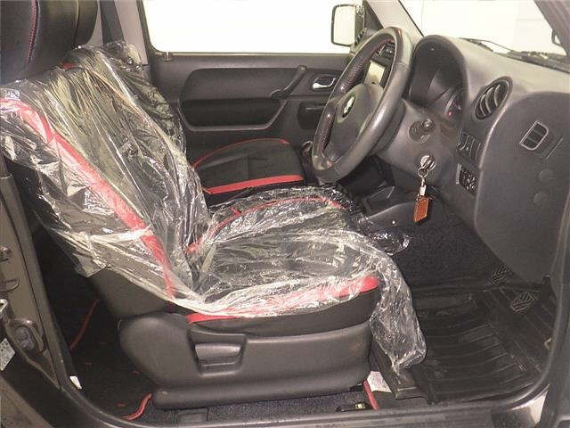 SUZUKI JIMNY 2013