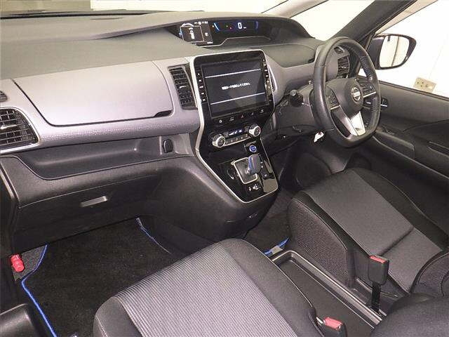 NISSAN SERENA 2020
