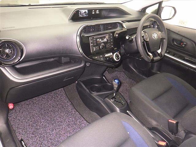 TOYOTA AQUA 2020