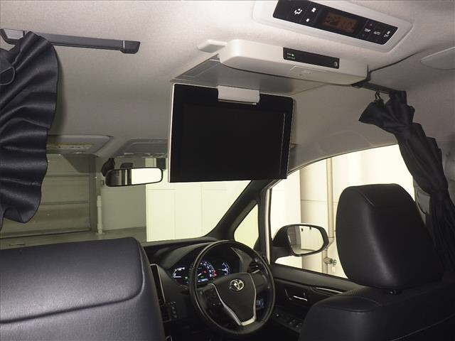 TOYOTA ESQUIRE 2015
