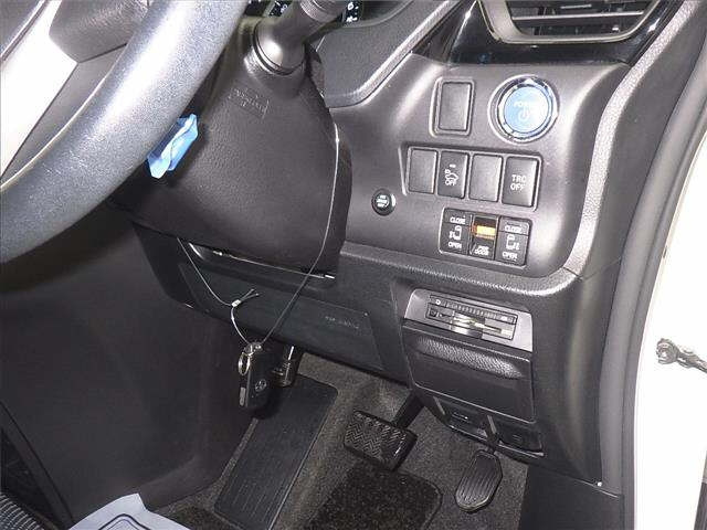 TOYOTA ESQUIRE 2015