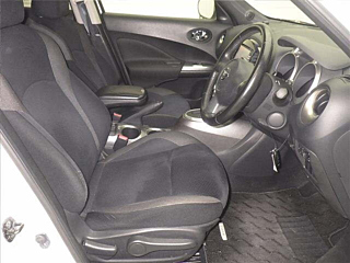NISSAN JUKE 2012