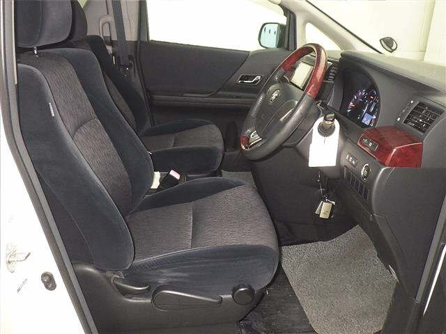 TOYOTA ALPHARD 2008