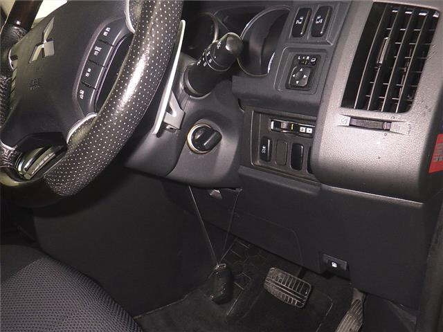 MITSUBISHI DELICA D5 2013