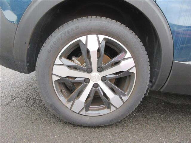 PEUGEOT 5008 2023