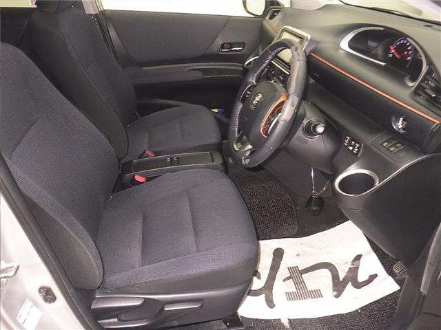 TOYOTA SIENTA 2015