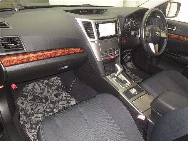 SUBARU LEGACY B4 2010