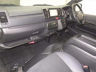TOYOTA HIACE VAN 2020