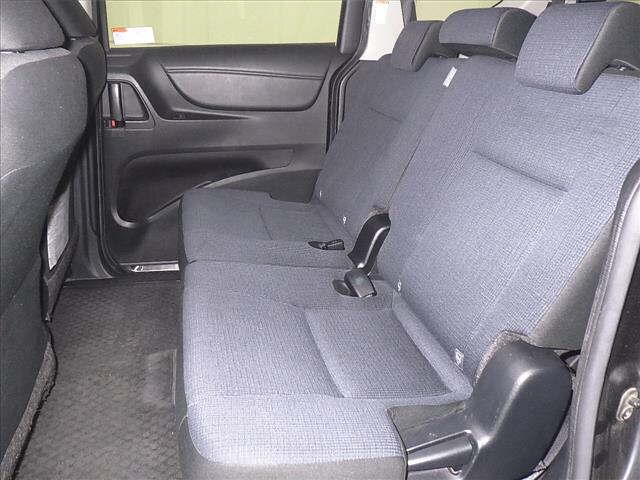 TOYOTA SIENTA 2016