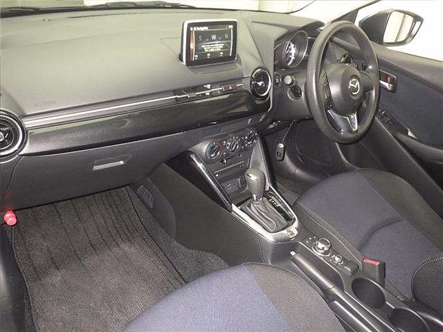MAZDA DEMIO 2016