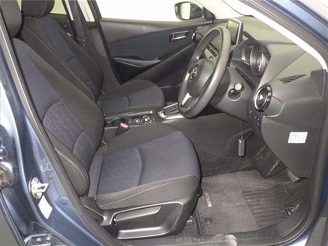 MAZDA DEMIO 2016