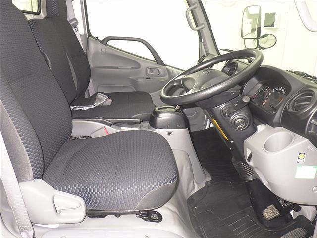 TOYOTA DYNA 2023